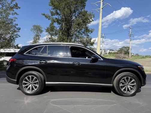 2023 Mercedes-Benz GLC 300 Base