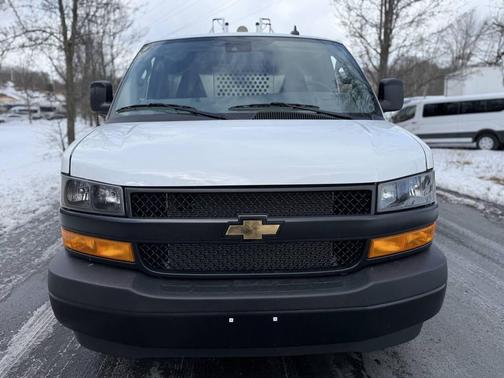 2025 Chevrolet Express 2500 RWD 2500 Extended Wheelbase WT