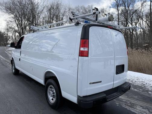 2025 Chevrolet Express 2500 RWD 2500 Extended Wheelbase WT