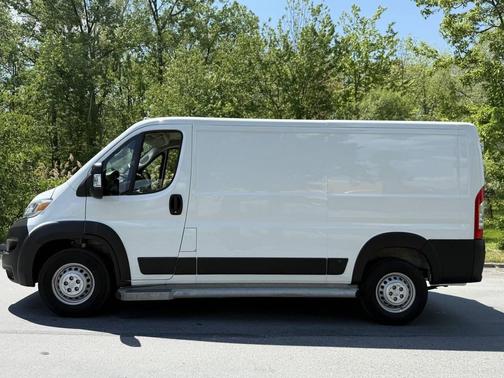 Bright White Clearcoat 2025 RAM ProMaster 2500 Tradesman
