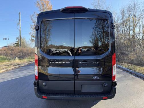2024 Ford Transit-350 XLT