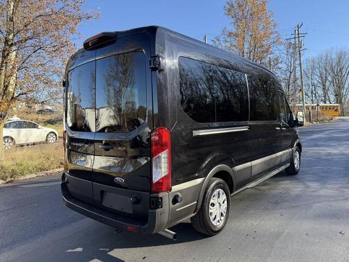 2024 Ford Transit-350 XLT
