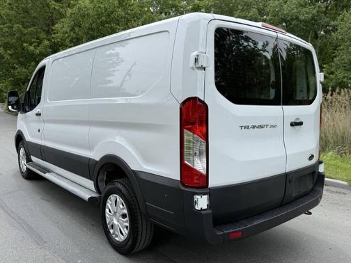 Oxford White 2025 Ford Transit-250 Base