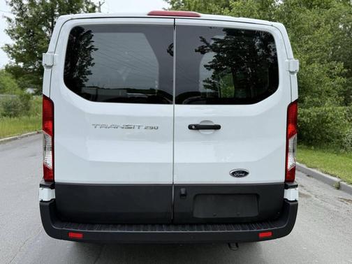 Oxford White 2025 Ford Transit-250 Base