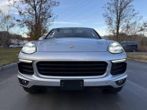 2018 Porsche Cayenne Platinum Edition