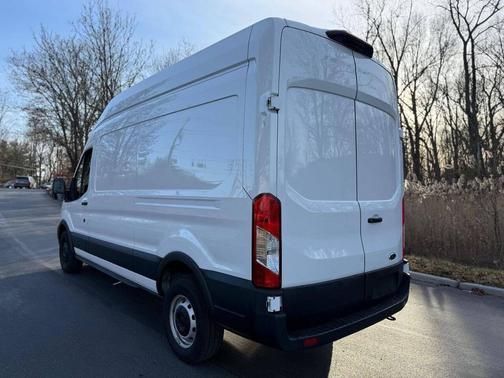 2021 Ford Transit-250 Base