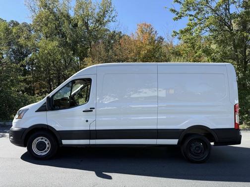 2022 Ford Transit-150 Base