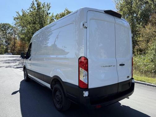 2022 Ford Transit-150 Base