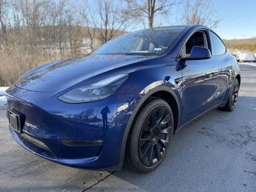 2023 Tesla Model Y Long Range Dual Motor All-Wheel Drive