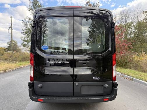 2017 Ford Transit-350 XL