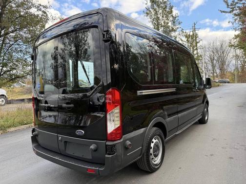 2017 Ford Transit-350 XL