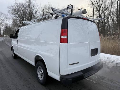 2025 Chevrolet Express 2500 RWD 2500 Extended Wheelbase WT