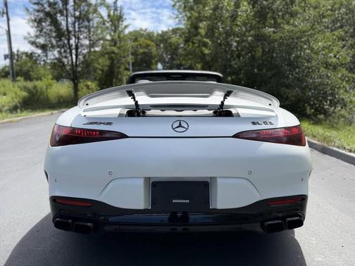 2022 Mercedes-Benz AMG SL 63 Base