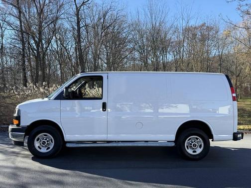 2024 GMC Savana 2500 Work Van