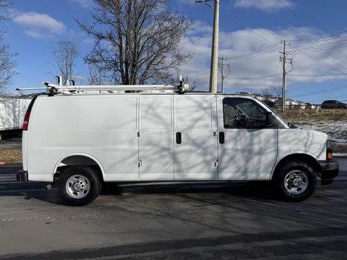 2025 Chevrolet Express 2500 RWD 2500 Extended Wheelbase WT