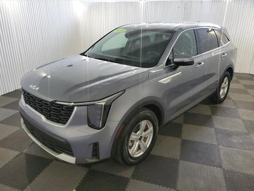 2024 Kia Sorento LX
