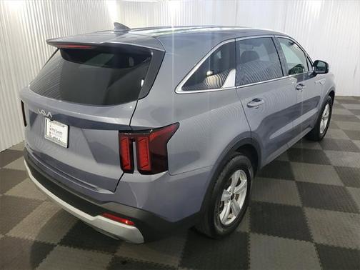 2024 Kia Sorento LX