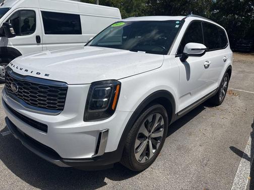 Glacial White Pearl 2021 Kia Telluride EX
