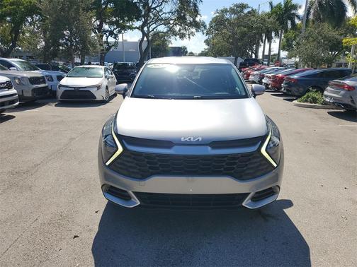 2023 Kia Sportage LX