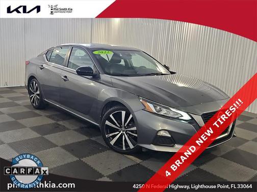 2022 Nissan Altima SR FWD