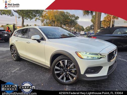 2021 Volvo V60 Cross Country T5