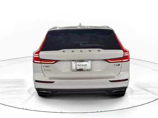 2021 Volvo V60 Cross Country T5
