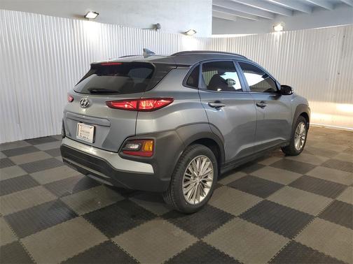 2020 Hyundai KONA SEL Plus