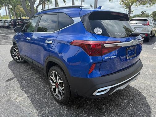 Neptune Blue 2022 Kia Seltos SX Turbo