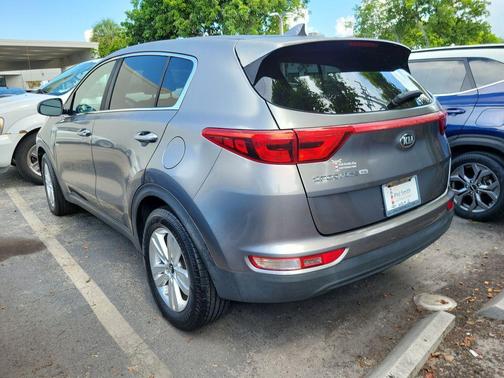 Mineral Silver 2019 Kia Sportage LX