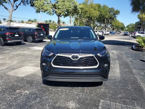 2023 Toyota Highlander Platinum