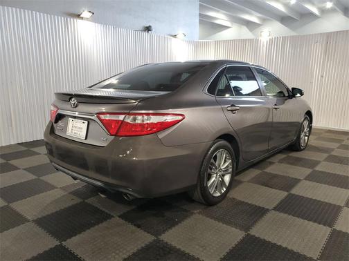 2017 Toyota Camry XLE