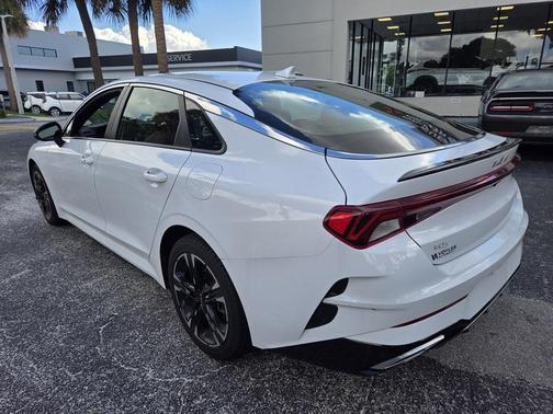 2024 Kia K5 GT-Line