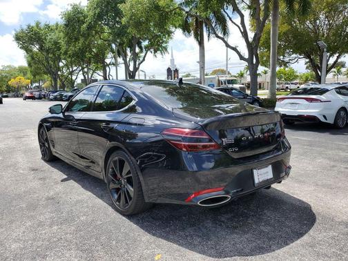 Vik Black 2022 Genesis G70 3.3T RWD