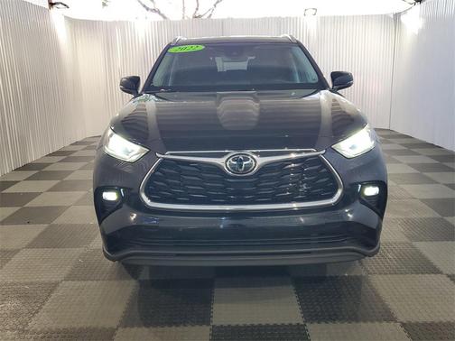 2022 Toyota Highlander Limited