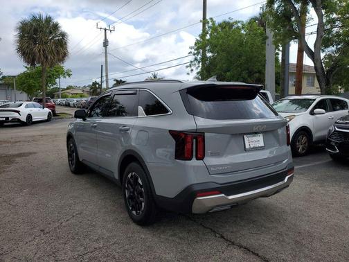 Wolf Gray 2025 Kia Sorento S