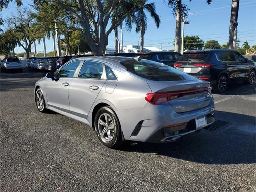 2023 Kia K5 LXS