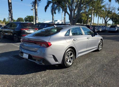 2023 Kia K5 LXS