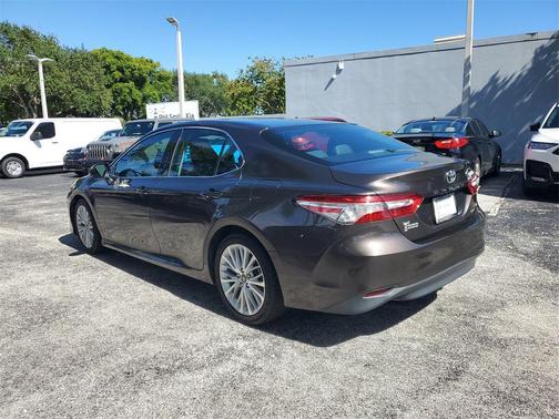 2018 Toyota Camry XLE