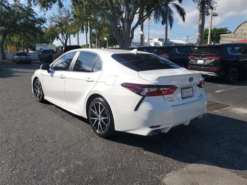 2021 Toyota Camry LE