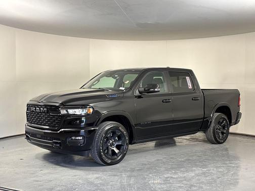 Diamond Black Crystal Pearlcoat 2025 RAM 1500 Big Horn/Lone Star