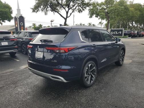 2025 Mitsubishi Outlander PHEV SEL