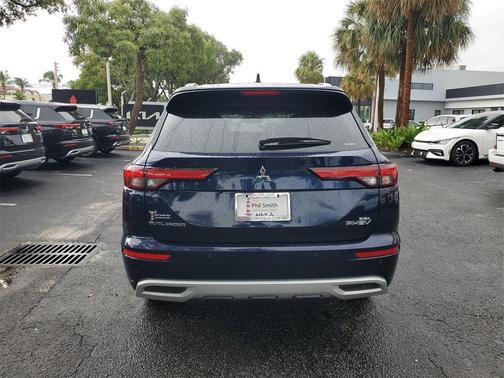 2025 Mitsubishi Outlander PHEV SEL