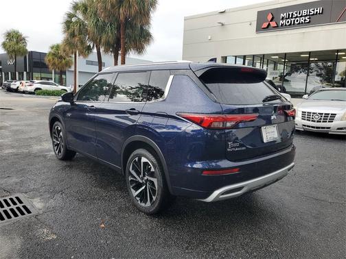 2025 Mitsubishi Outlander PHEV SEL