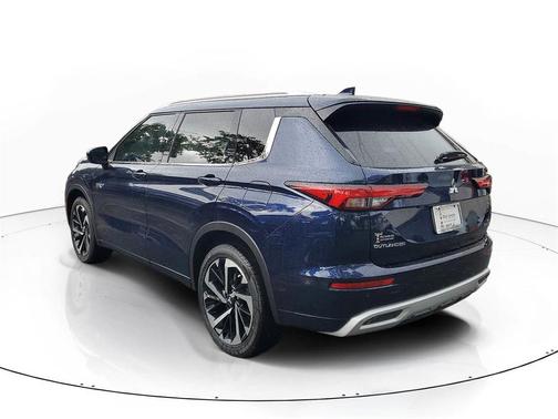 2025 Mitsubishi Outlander PHEV SEL
