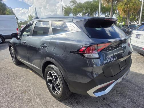 2024 Kia Sportage LX