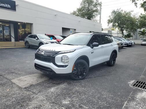 2025 Mitsubishi Outlander PHEV SEL