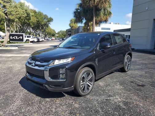 2025 Mitsubishi Outlander Sport SE