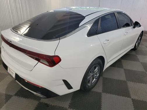 2022 Kia K5 LXS