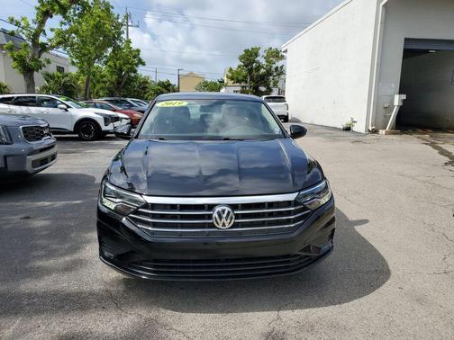 Black Uni 2019 Volkswagen Jetta 1.4T S