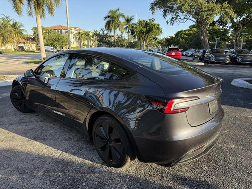 2025 Tesla Model 3 Long Range